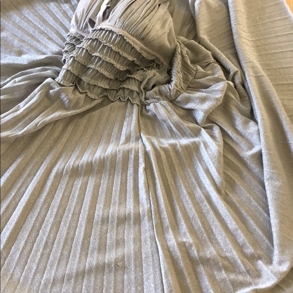 Sparkly, Silver Halter neck Dress - Picture 5 of 5